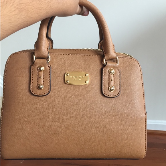 Michael Kors Handbags - Michael Kors Satchel Crossbody